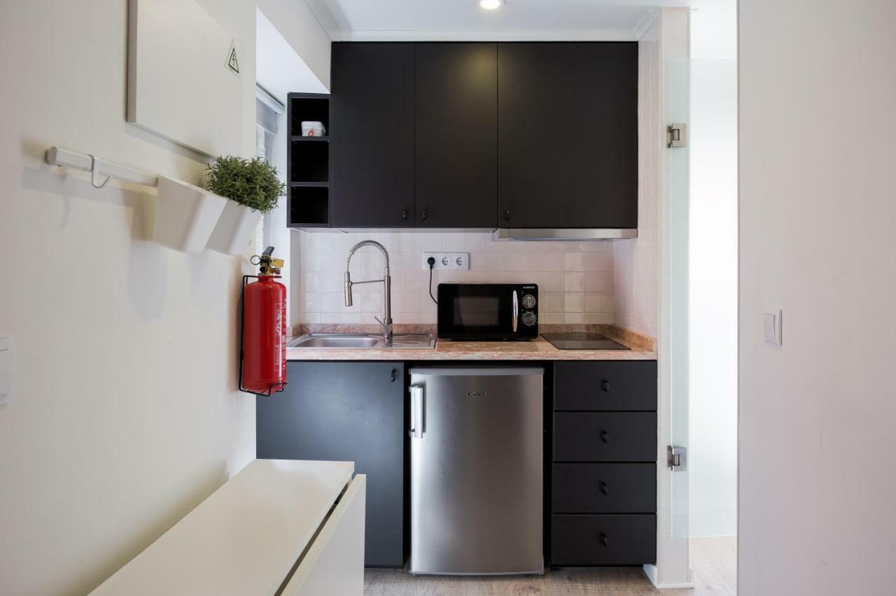 Ferienwohnung Typical And Brand New T.M. Flat Lissabon Exterior foto